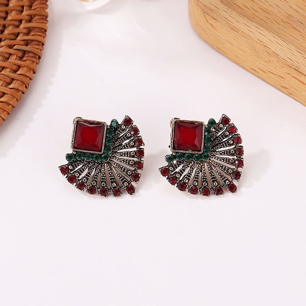 Anting Stud Berlian Imitasi Bentuk Kipas Gaya Vintage Etnik Bohemian Untuk Wanita