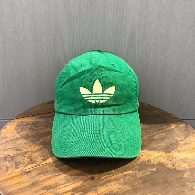 Topi adidas trefoil second