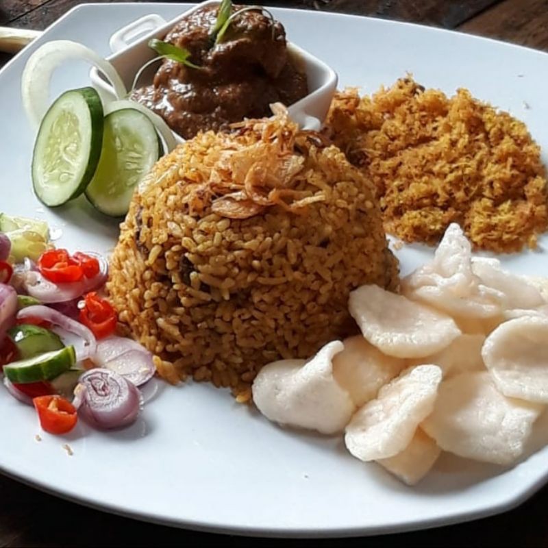 

nasi kebuli sapi