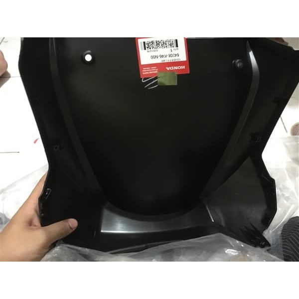 SALE -  Cover Penahan Air Vario 110 Led Original Honda Sirip Hiu K46