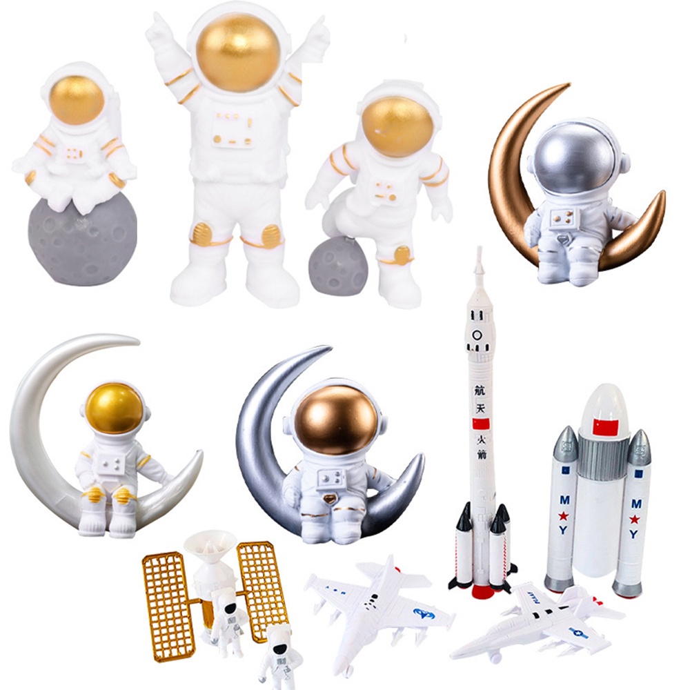 3pcs / Pak Mainan Action Figure Astronot Luar Angkasa Untuk Dekorasi Dashboard Mobil