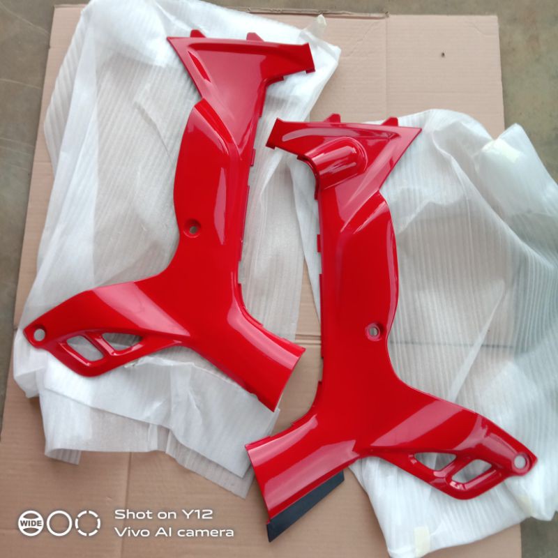 Legshield Sayap Dalam yamaha Vega R Lama Merah