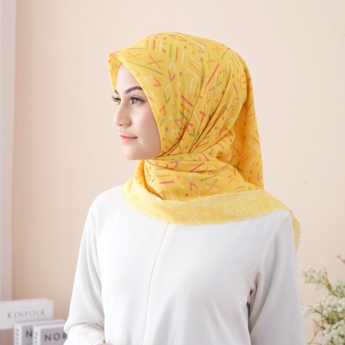 Mevrouw Hijab SAFI 110x110 Ultrafine Lasercut-Yellow