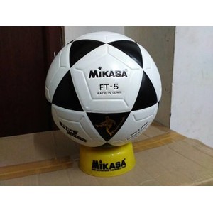 Bola Sepak Mikasa FT5