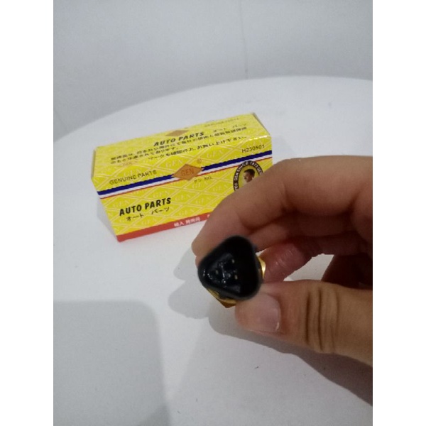 Sensor Switch Temperatur Avanza No Part S8320-01250