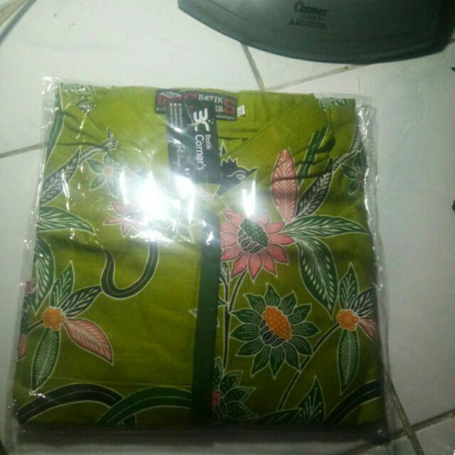 Atasan Batik Wanita Erlia