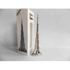 Pajangan Miniatur Burj Khalifa Silver  Souvenir Unik Dubai UAE Bagus