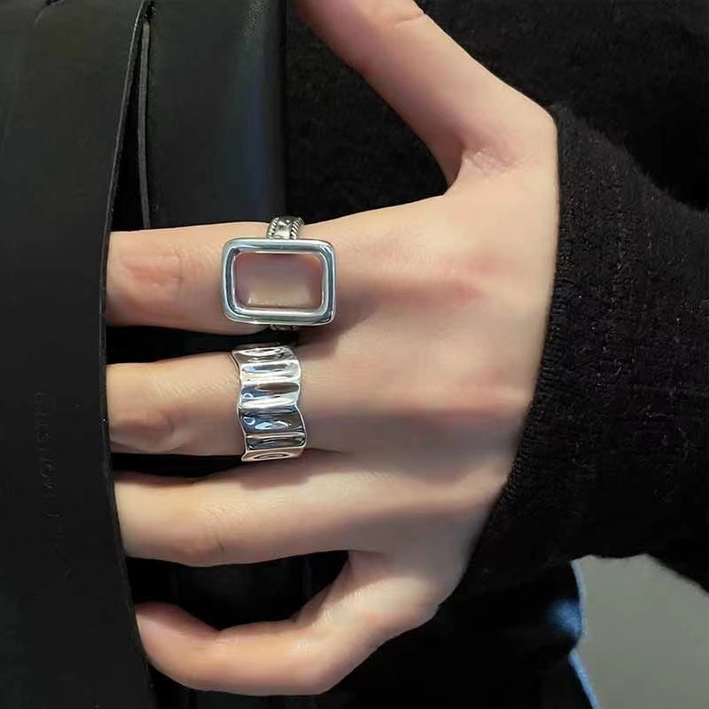 YEEZII Set Cincin Model Terbuka Bentuk Kotak Geometris Gelombang Tidak Teratur Warna Silver Dapat Disesuaikan Untuk Wanita