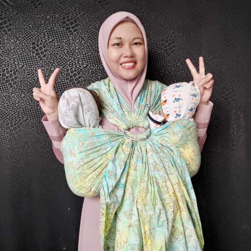 Sewa gendongan n_Unik