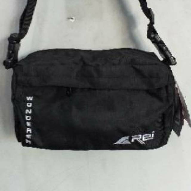 tas selempang Rei Wonderer Black Ori