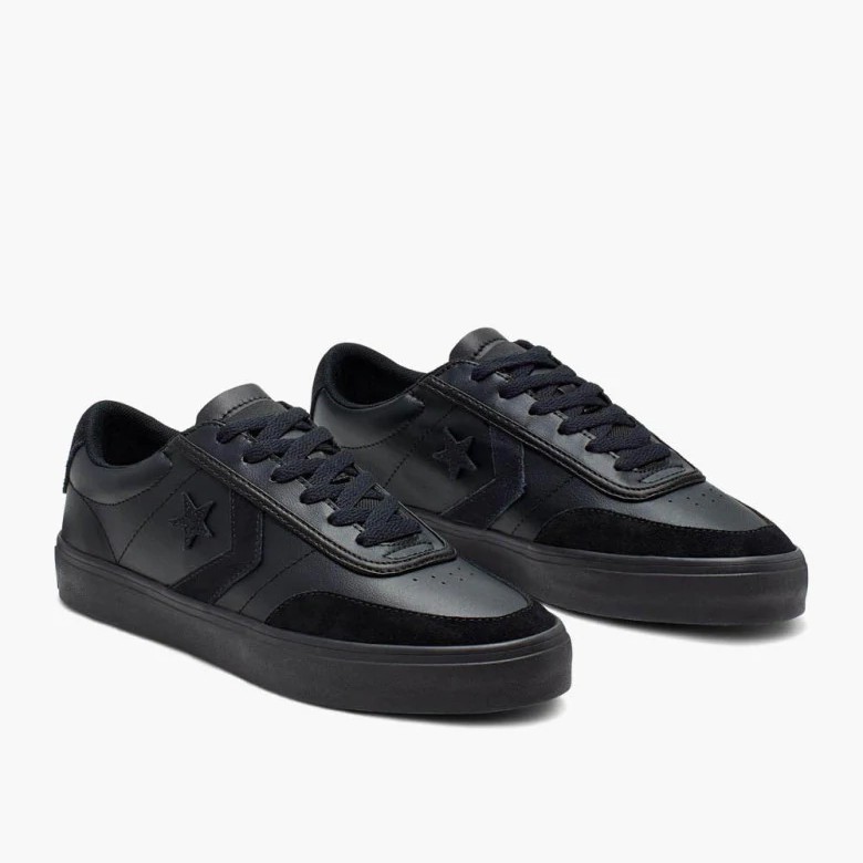  Sepatu Converse Courtlandt  Leather Ox Full Black Mens 