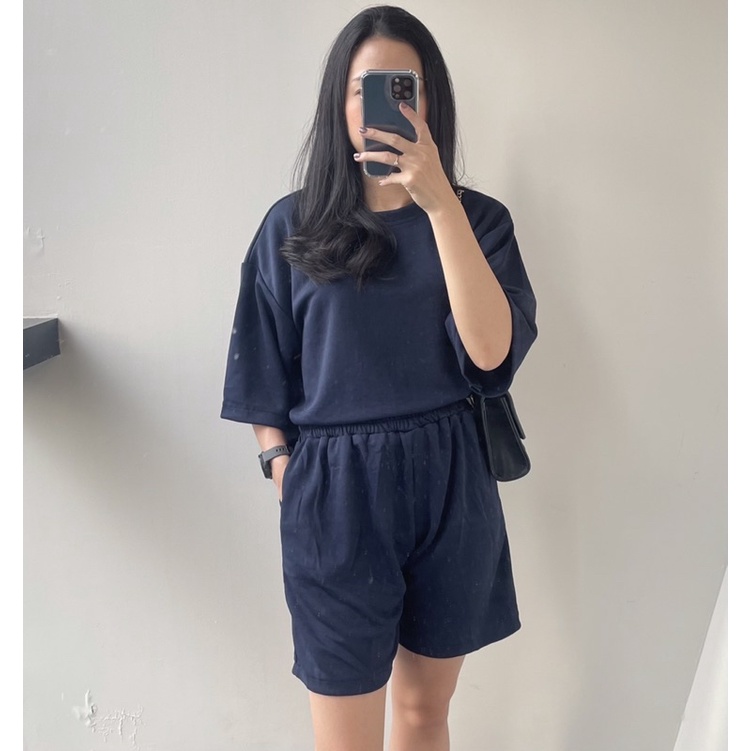 Airin knit set (set atasan kaos crop knit dan celana pendek)