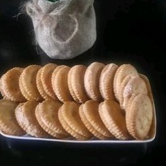 

Biskuit Selai Kacang Julies (Malaysia) 100 gr