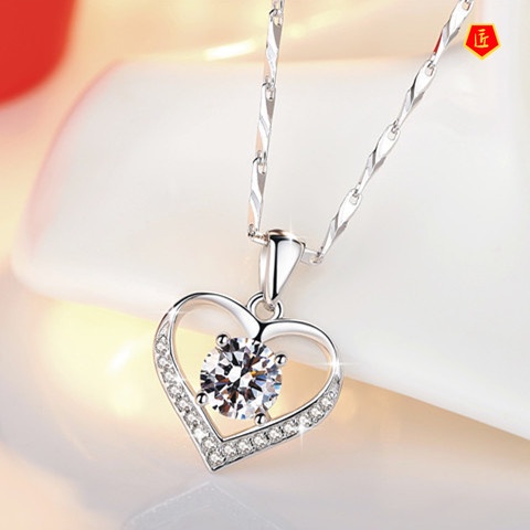 [Ready Stock]Fashion Heart-Shaped Zircon Finely Inlaid Pendant Korean Silver Necklace