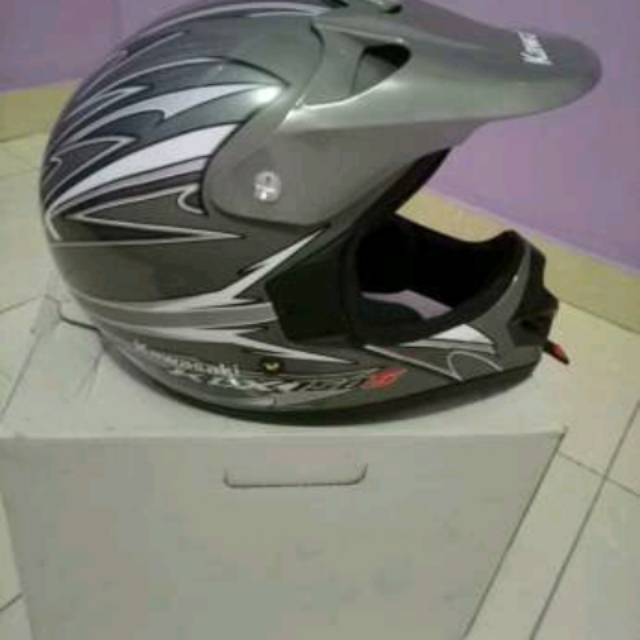 Helm ori kawasaki klx 150