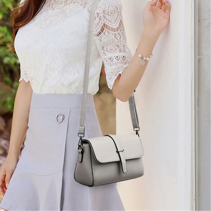 Tas Wanita Selempang/Tas Winaya