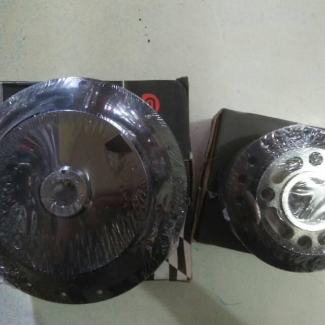 Tromol depan/belakang spin