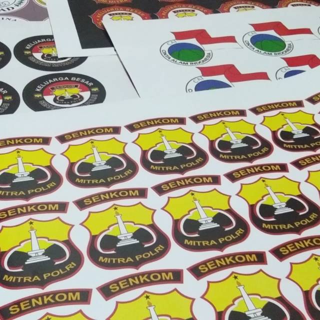 

STIKER VYNIL CUTTING REQUEST DESAIN