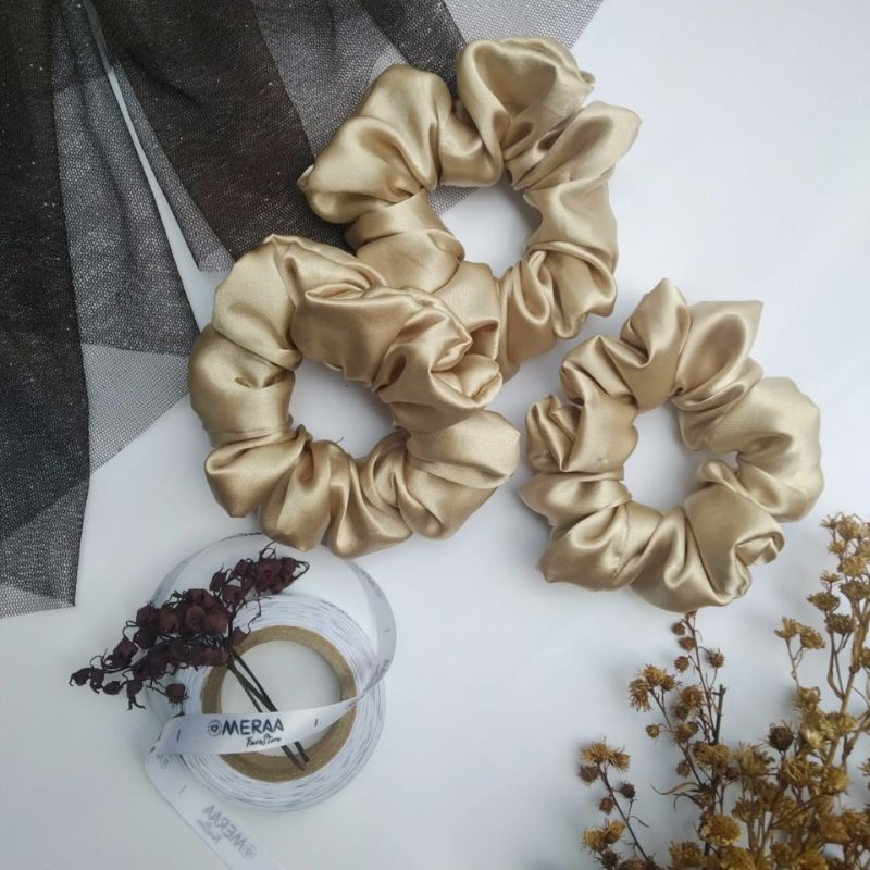 

Scruncie Gold Pastel