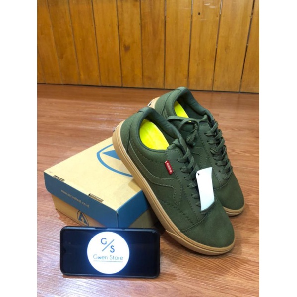 Aerostreet Massive Low Gum Army BNIB - Sepatu Sneakers Casual