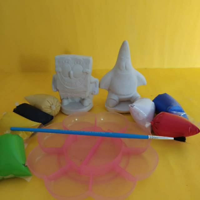 Patung lukis gipsum