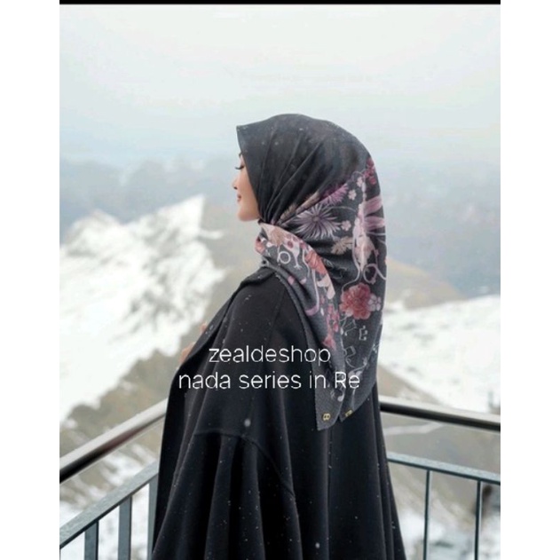 BUTTONSCARVES BUNDLING NADA RE, XANADU MONOGRAM ICE