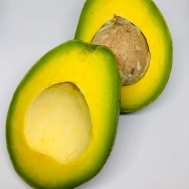 

Alpukat Mentega Creamycrisp Sulawesi - 1kg