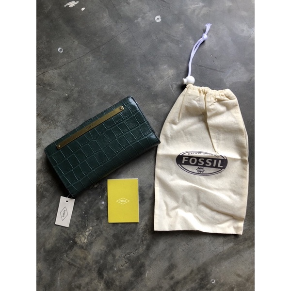 Preloved fossil liza wallet spruce green