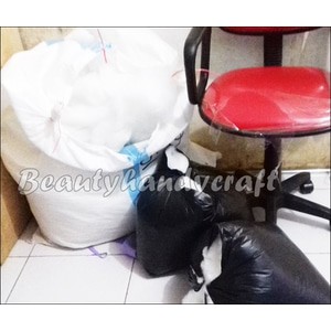 Dakron [1/4 kg] silikon bahan isian boneka/ dekor awan PUTIH