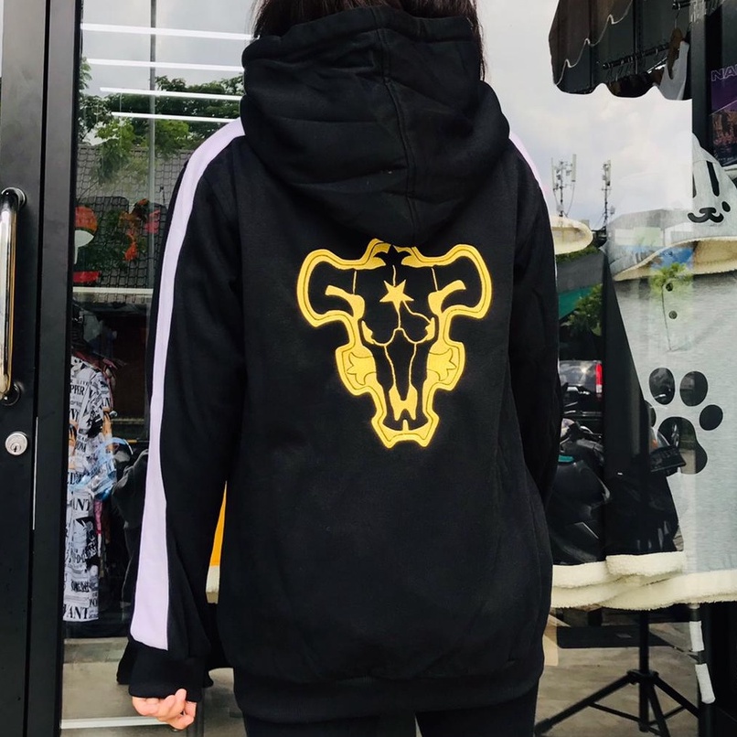 Sweater Blackbull Stripe Gold Embroidery Anime Manga Black Clover Premium Unisex