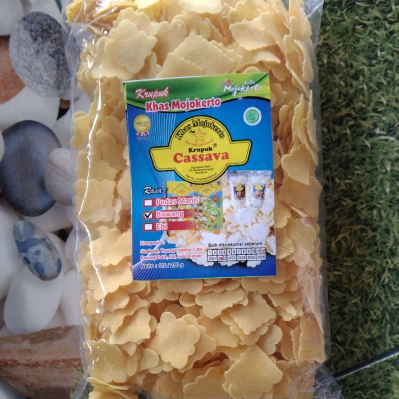 

krupuk singkong CASSAVA khas mojokerto
