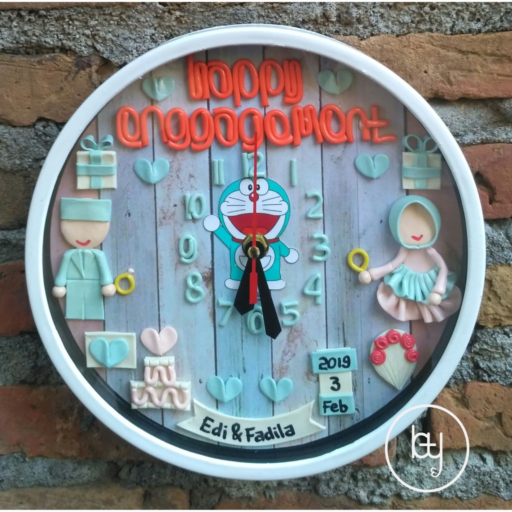 Kado Tunangan | Kado Engagement | Hadiah Pertunangan | Jam Dinding Clay Engagement - bycuteto