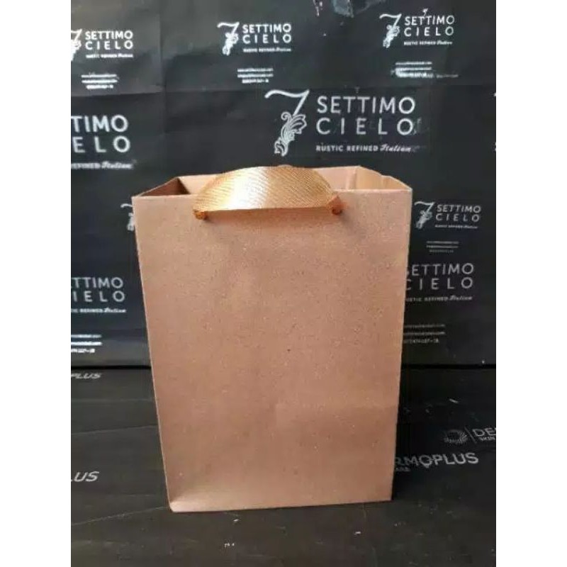 

Paperbag kraft coklat, size custom..ukuran dan design suka suka