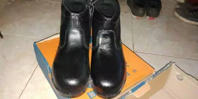 SEPATU SAFETY KENT SEPATU SAFETY ORIGINAL SEPATU PT