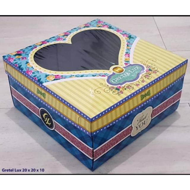 

Dus kue 20x20x10 gretel/Kotak kue kaca hati/box kue mewah