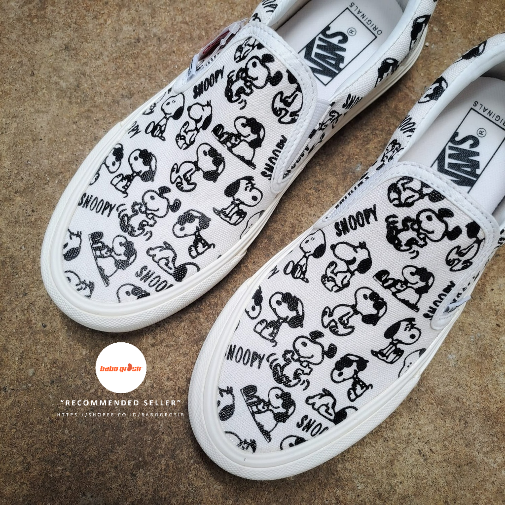 PROMO Sepatu Sneakers Wanita Vans Slip On Snoopy Import Premium, Tag Made in China. Harga Murah