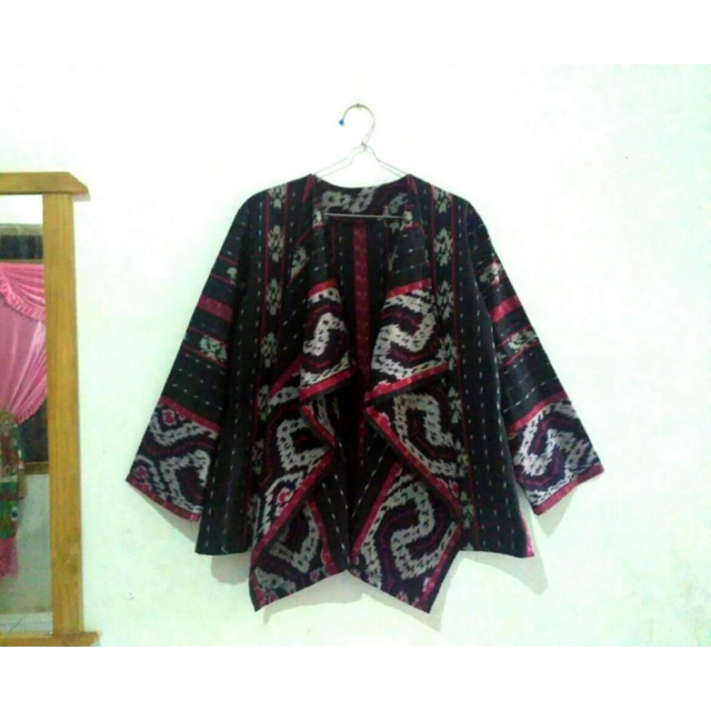BOLERO TENUN TORAJA HITAM
