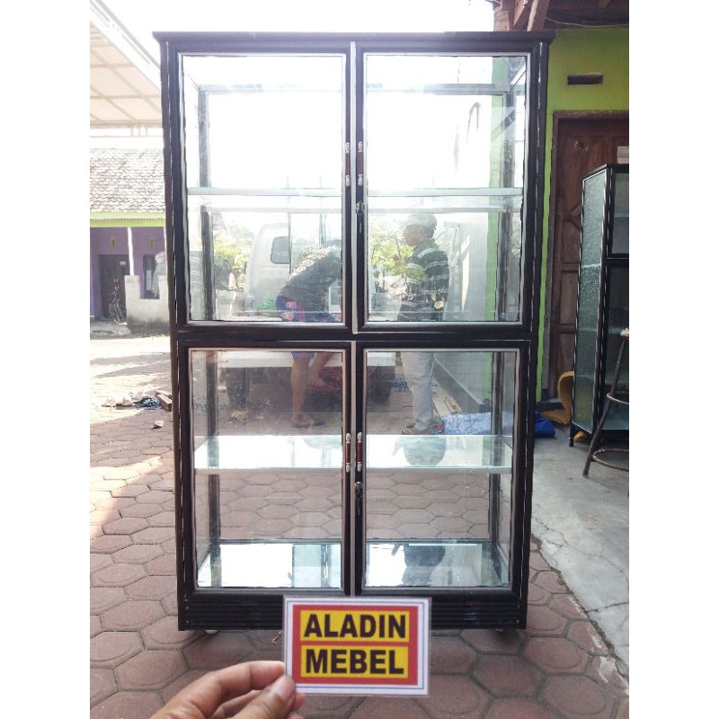 Almari Boneka / Mainan Kaca Bening Polos