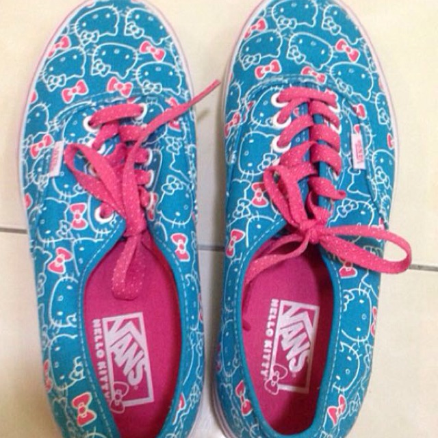 vans hello kitty