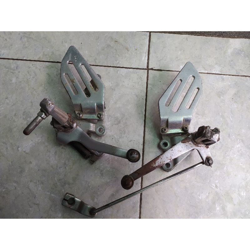 Footstep underbone ori R15 V2