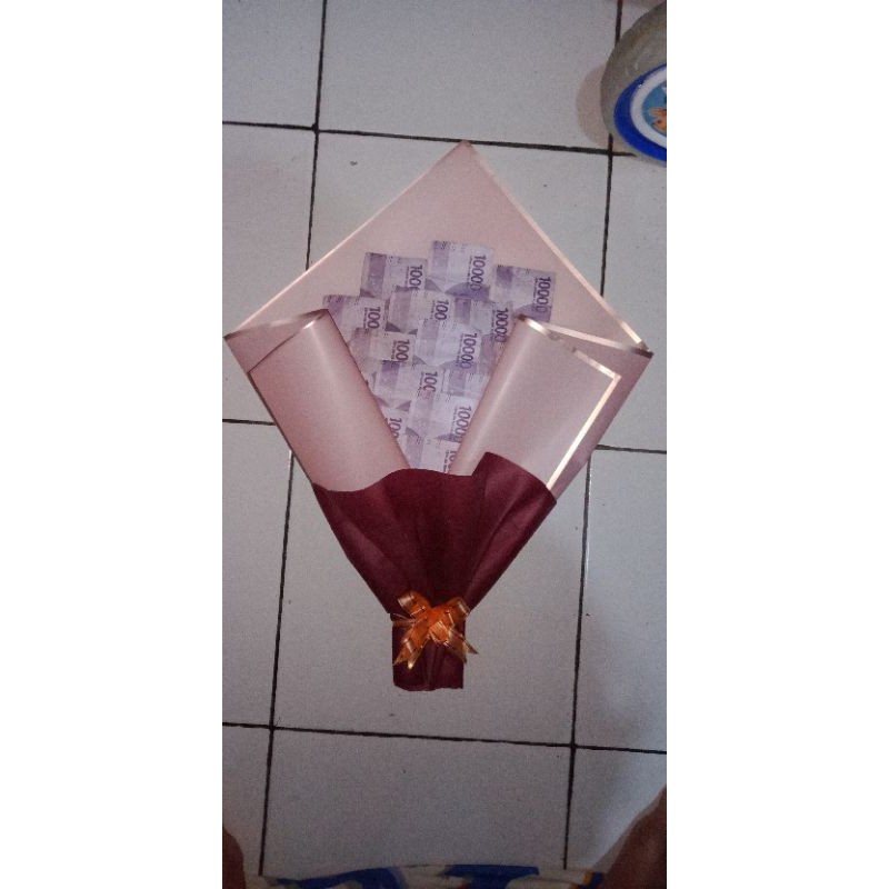 bucket uang 20 lembar pecahan 10.000