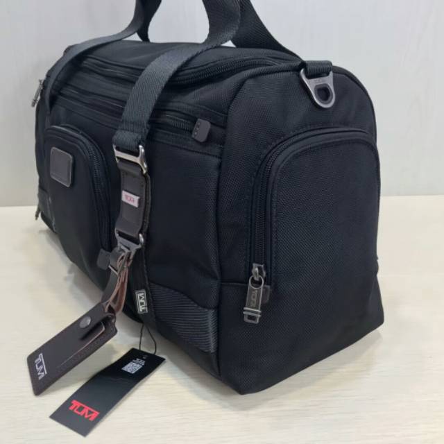 Tas tumi alpha bravo maxweel travel mirror quality