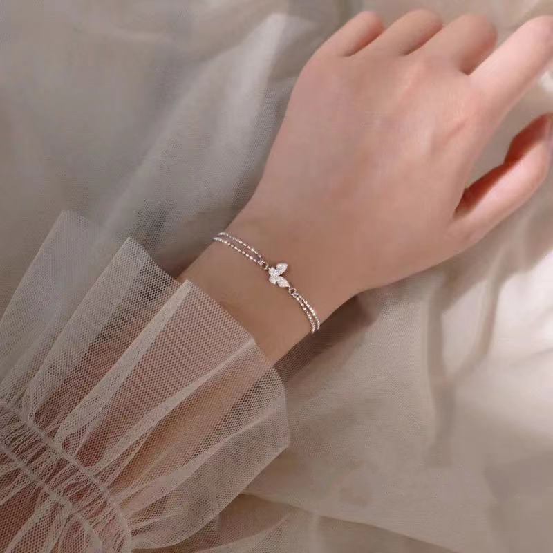 Roselife Gelang Tangan Rantai Silver Wanita Desain Kupu-Kupu Hias Kristal Gaya Korea