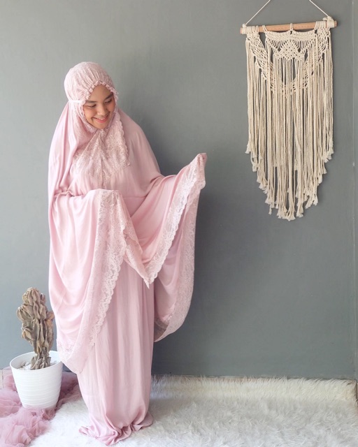 mukena poeti polos lace / mukena premium zara silk