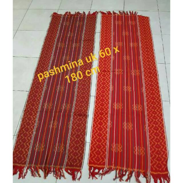 Pasmina/selendang Tenun motif uis nipes