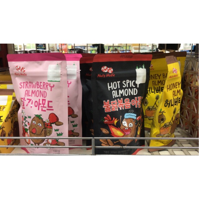 

NUTS HOLIC Honey Butter Almond, Strawberry, Spicy Korea 180 Gram