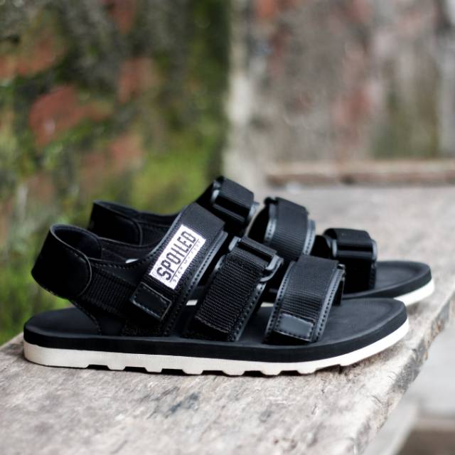 Sandal gunung pria berkualitas sandal spoiled