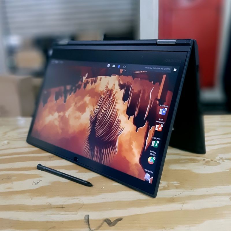 Laptop Core i7 Lenovo Thinkpad Yoga 370 7th Gen RARE RAM 16GB SSD 1TB