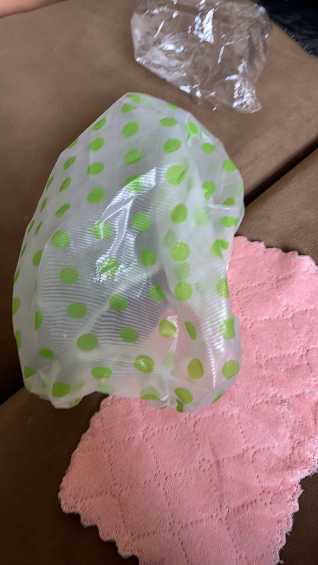 Shower Cap Tebal Penutup Rambut Anti Air Transparan Desain Polkadot Untuk Kamar Mandi