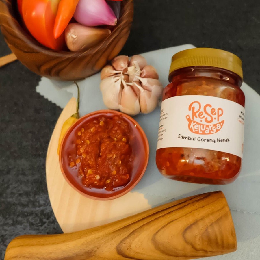 

Sambal Goreng nenek/Sambel Goreng Nenek/Sambal Terasi/Sambal Bawang goreng/100 gr/Sambal resep keluarga